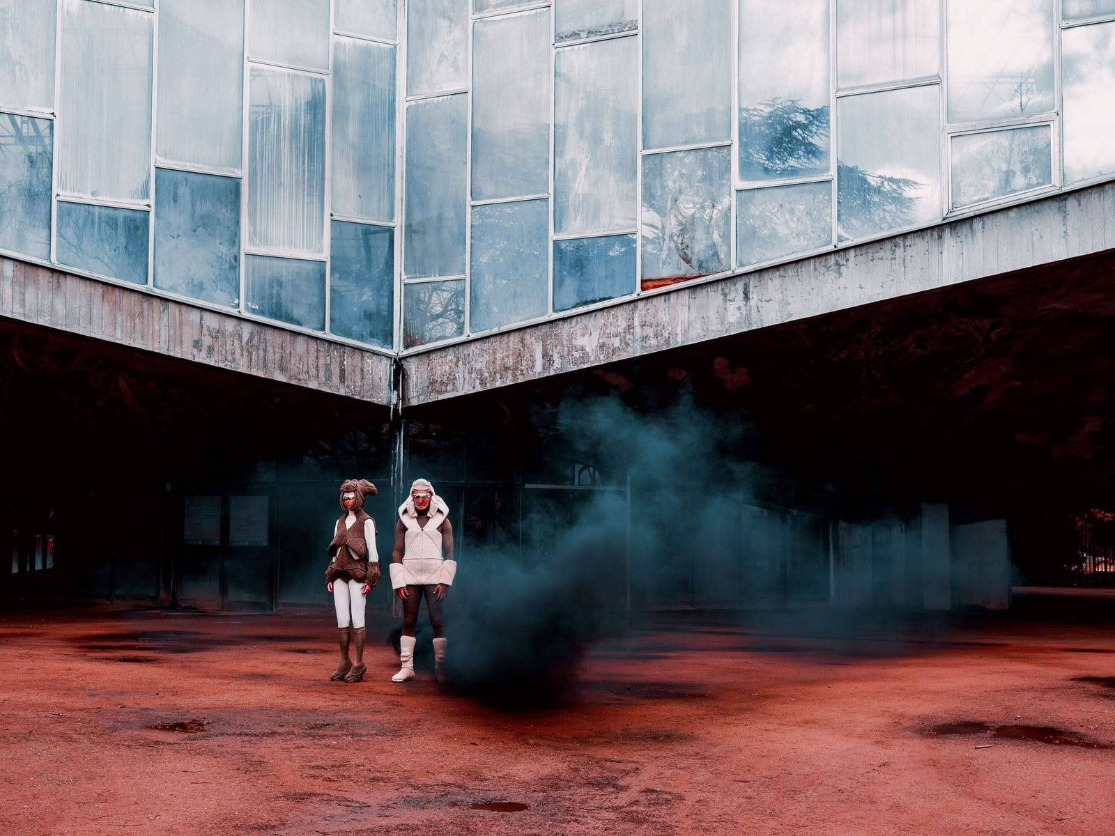 For a new collaboration with Xavier Brisoux , Mathieu Drouet chose the equatorial greenhouse at the Jardin des Plantes in Lille, designed by architect Jean-Pierre Secq, as the setting. An infrared film turns chlorophyll into shades of red and purple. - Image 3
