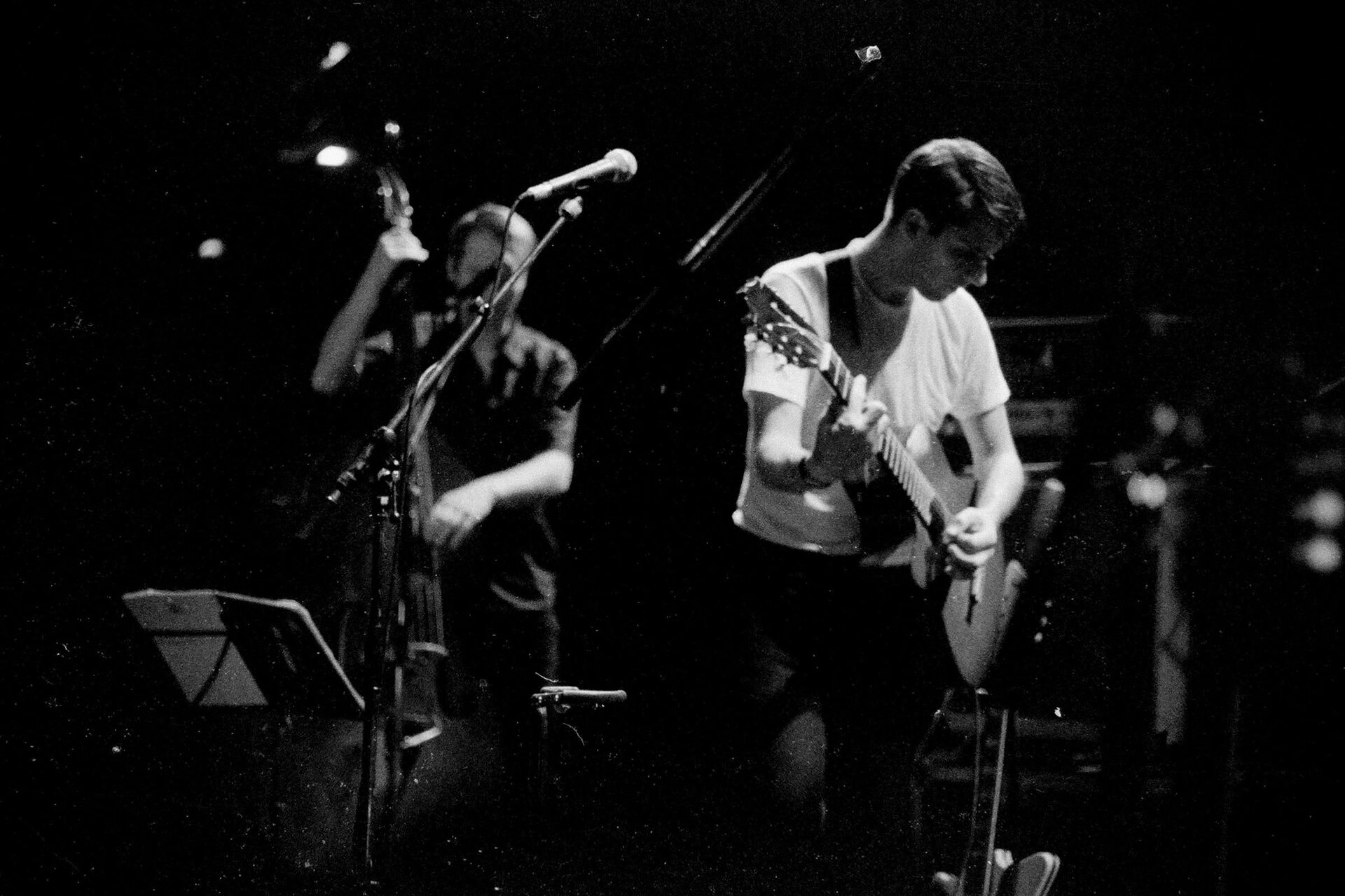 Concert photography — of Calexico — at L'Aeronef - Lille — (2000)