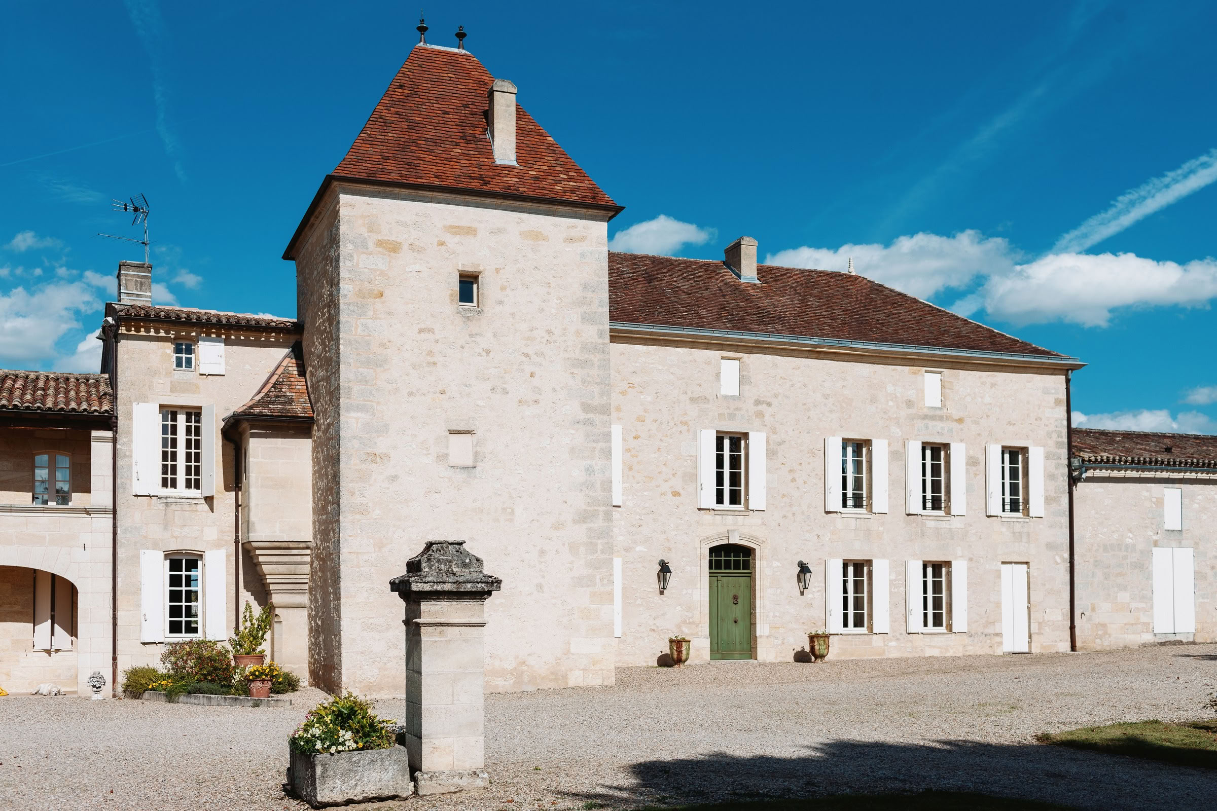 Wine estate photography: Chateau Grand-Mayne - Saint-Emilion - Bordeaux. Château Grand Mayne, a prominent estate in the heart of Saint-Émilion. Dating back to the 15th… - Image 34