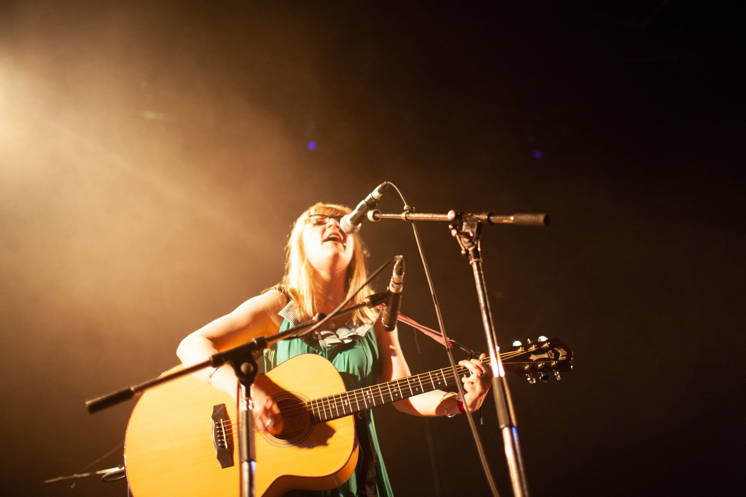Concert photography — of Amelie — at L'Aeronef - Lille — (2009)