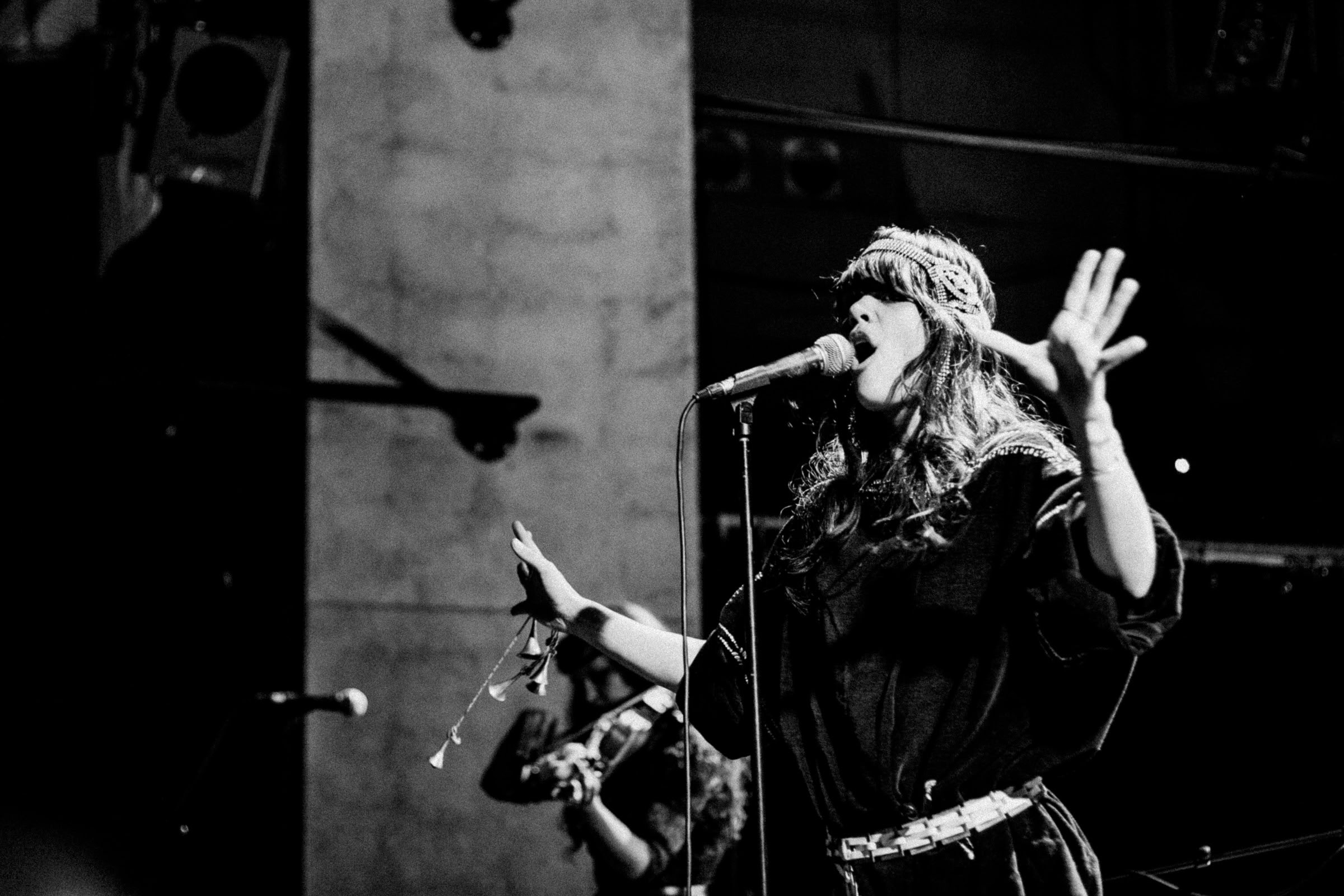 Concert photography — of Bat for Lashes — at Le Grand Mix - Tourcoing — (2007) - Image 12