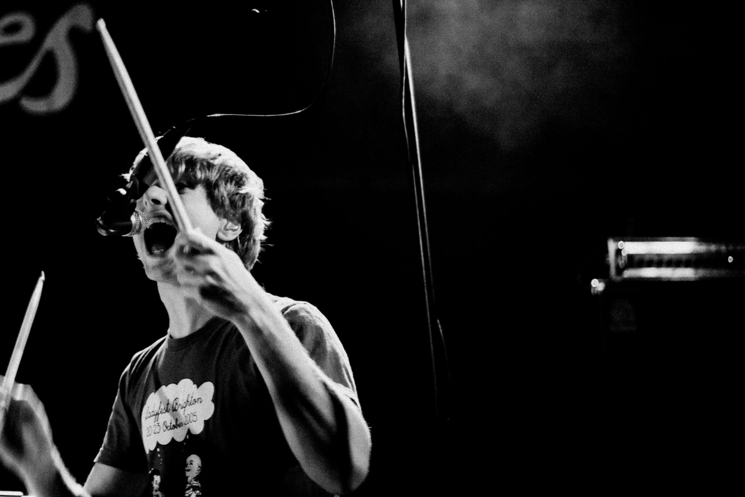 Concert photography — of Blood Red Shoes — at Le Grand Mix - Tourcoing — (2008) - Image 14