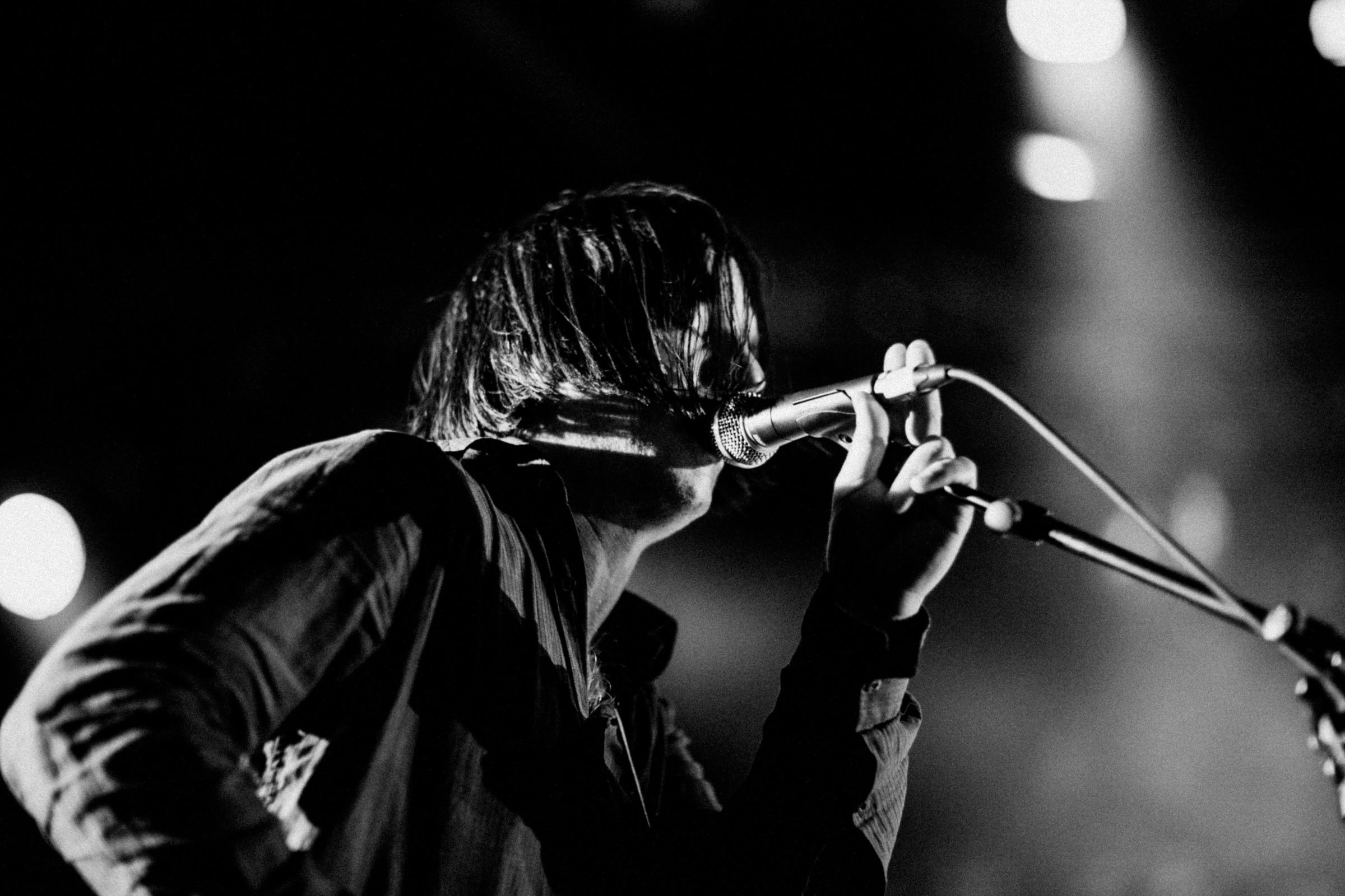 Concert photography — of Brian Jonestown Massacre — at L'Aeronef - Lille — (2010)