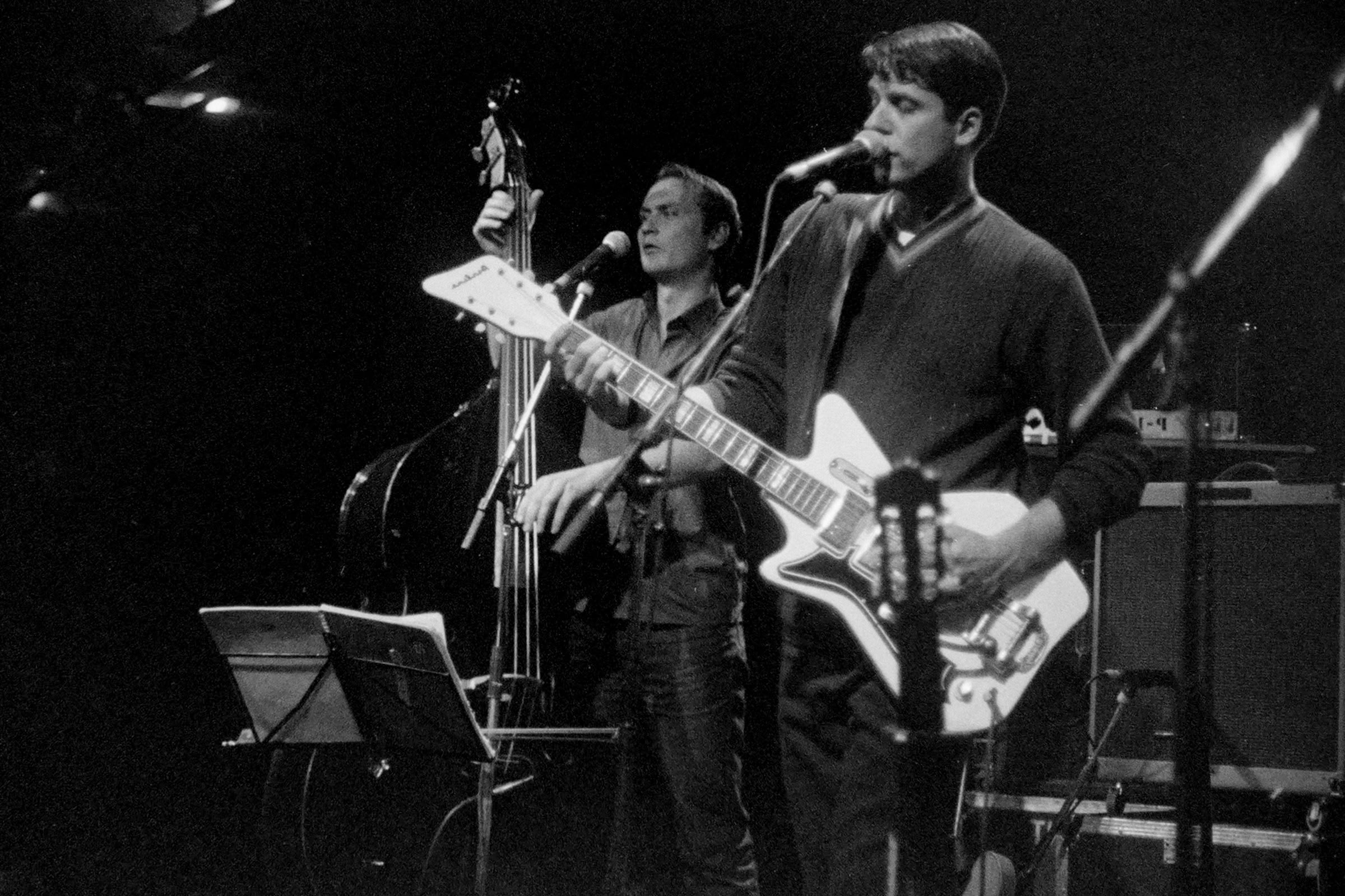 Concert photography — of Calexico — at L'Aeronef - Lille — (2000) - Image 3