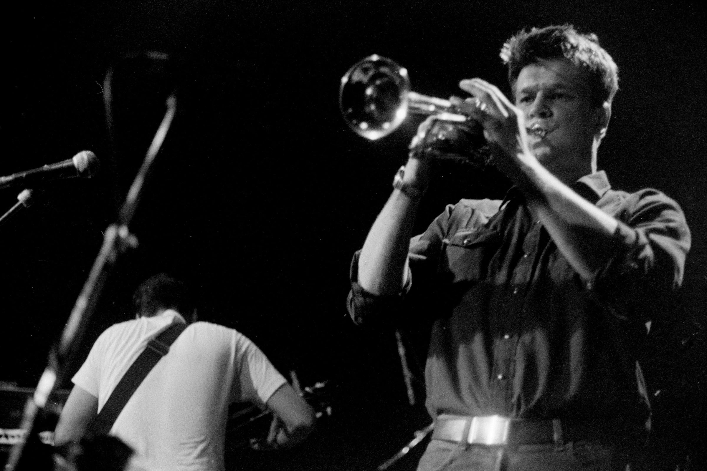 Concert photography — of Calexico — at L'Aeronef - Lille — (2000) - Image 6