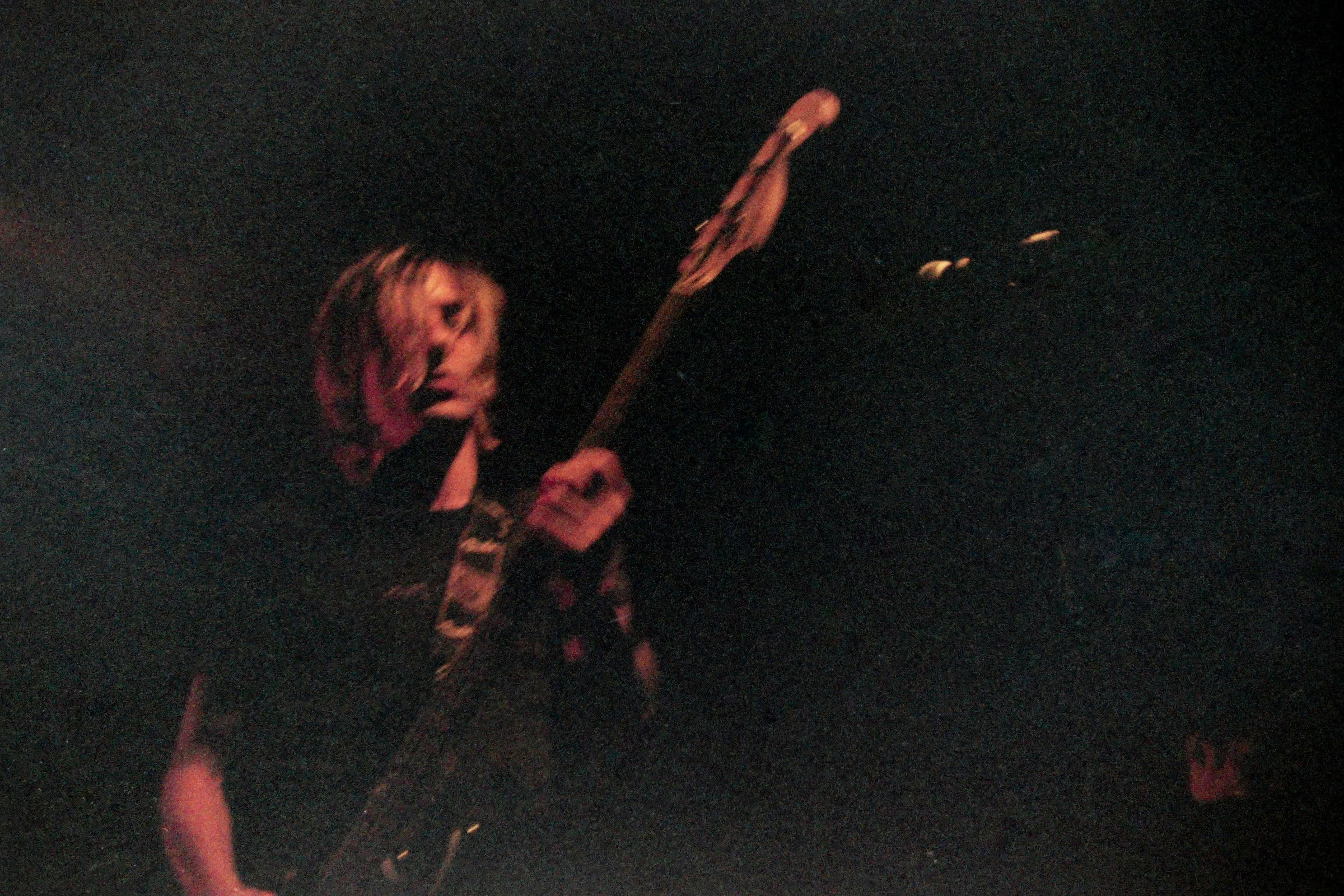 Concert photography — of dEUS — at L'Aéronef - Lille — (1999) - Image 5