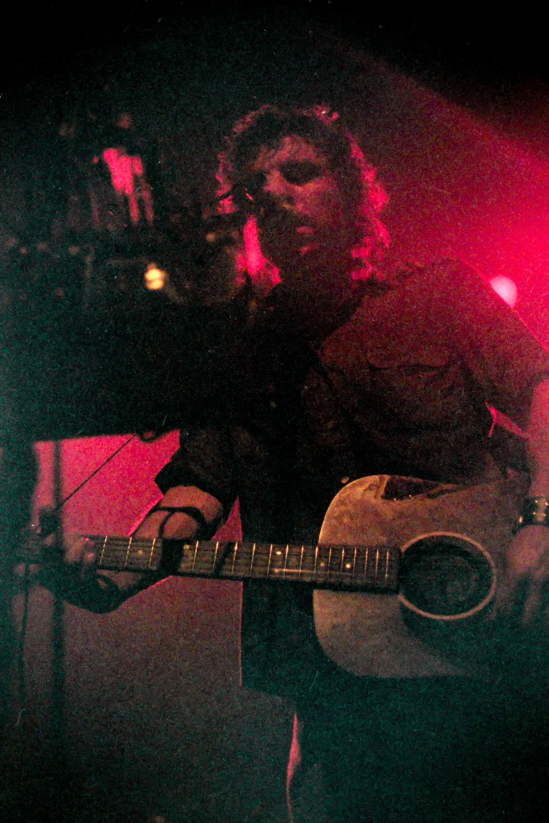 Concert photography — of dEUS — at L'Aéronef - Lille — (1999) - Image 8