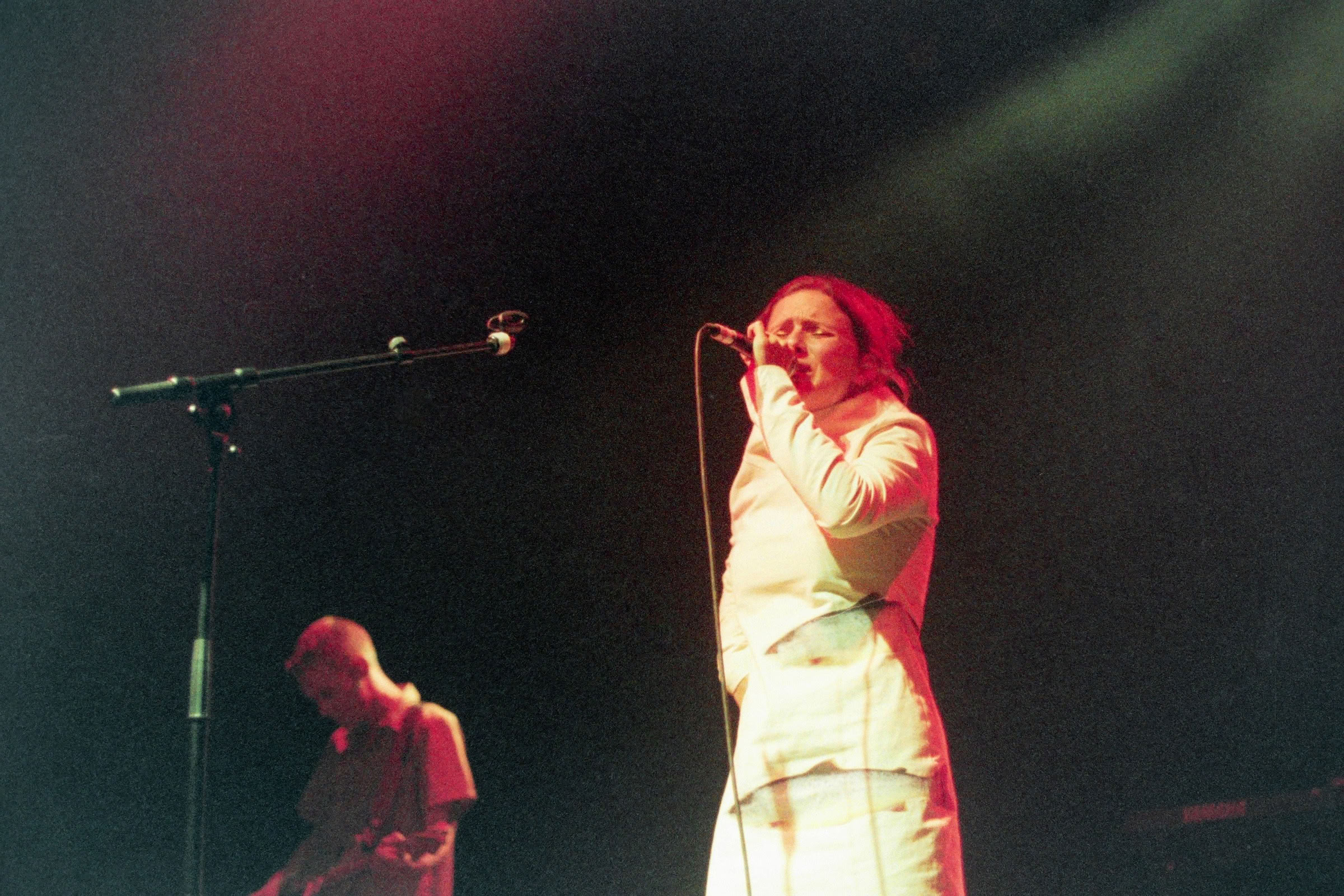 Concert photography — of Emilíana Torrini — at L'Aeronef - Lille — (1999) - Image 5