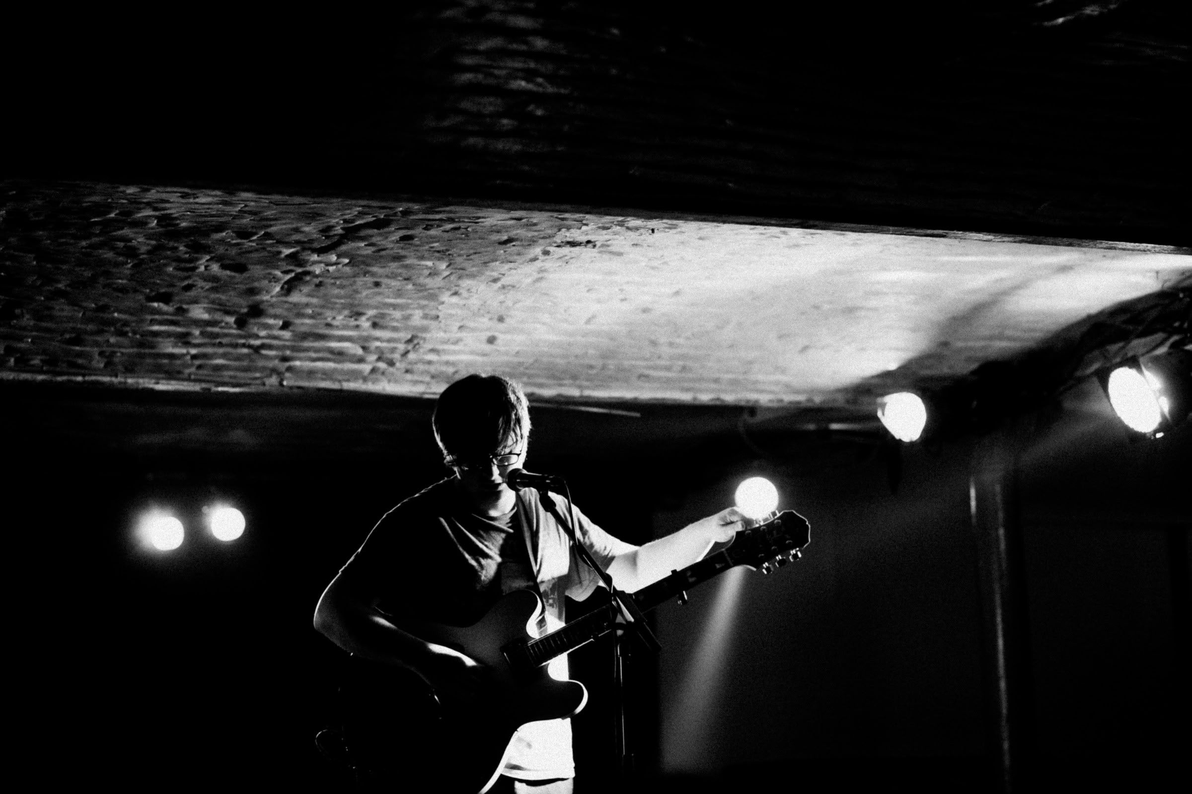 Concert photography — of Gravenhurst — at La Malterie - Lille — (2009) - Image 2