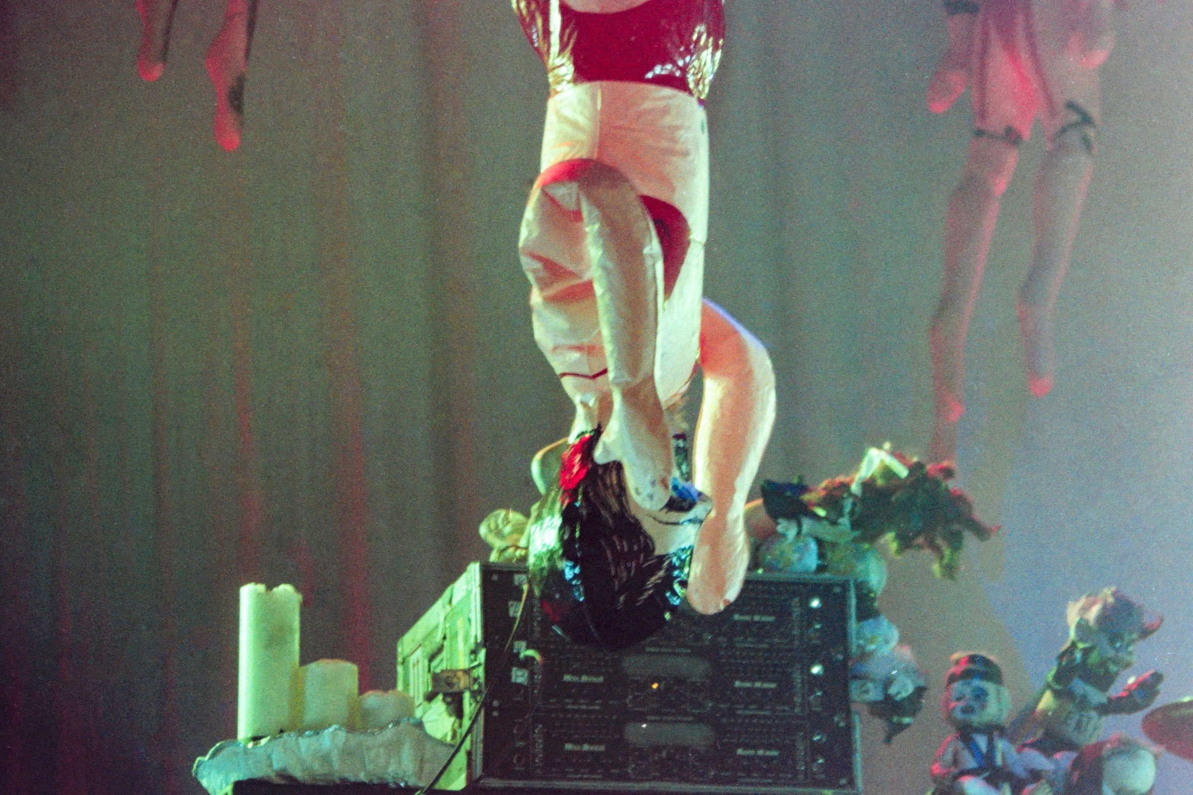 Concert photography — of Korn — at L'Aeronef - Lille — (1997) - Image 14