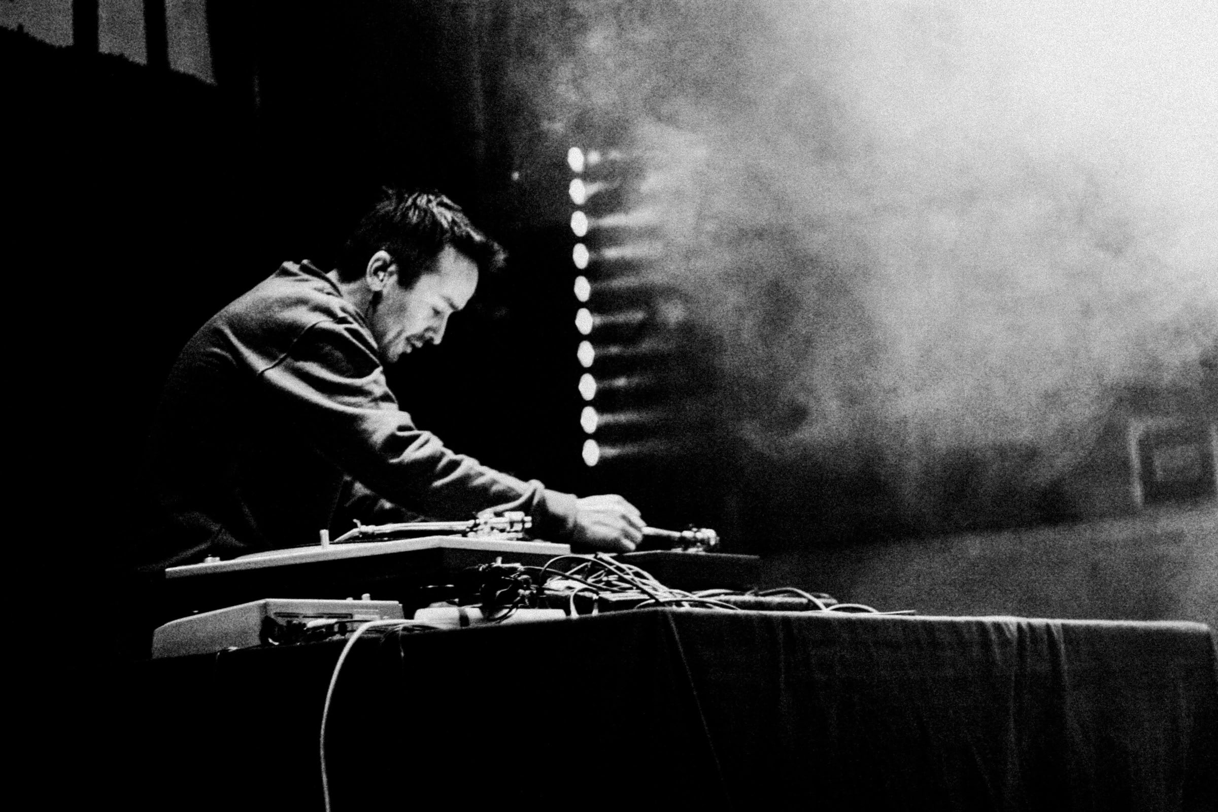 Concert photography — of La Rumeur — at Le Grand Mix - Tourcoing — (2005) - Image 29