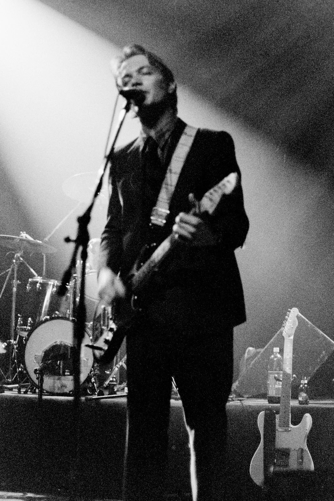 Concert photography — of Locust Fudge — at Le Pharos - Arras — (1996) - Image 3