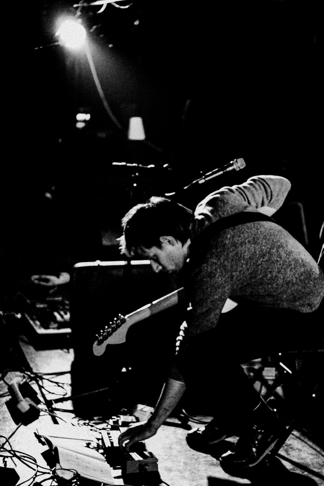 Concert photography — of loïc b.o. — at La Cave aux poetes - Roubaix — (2023) - Image 4