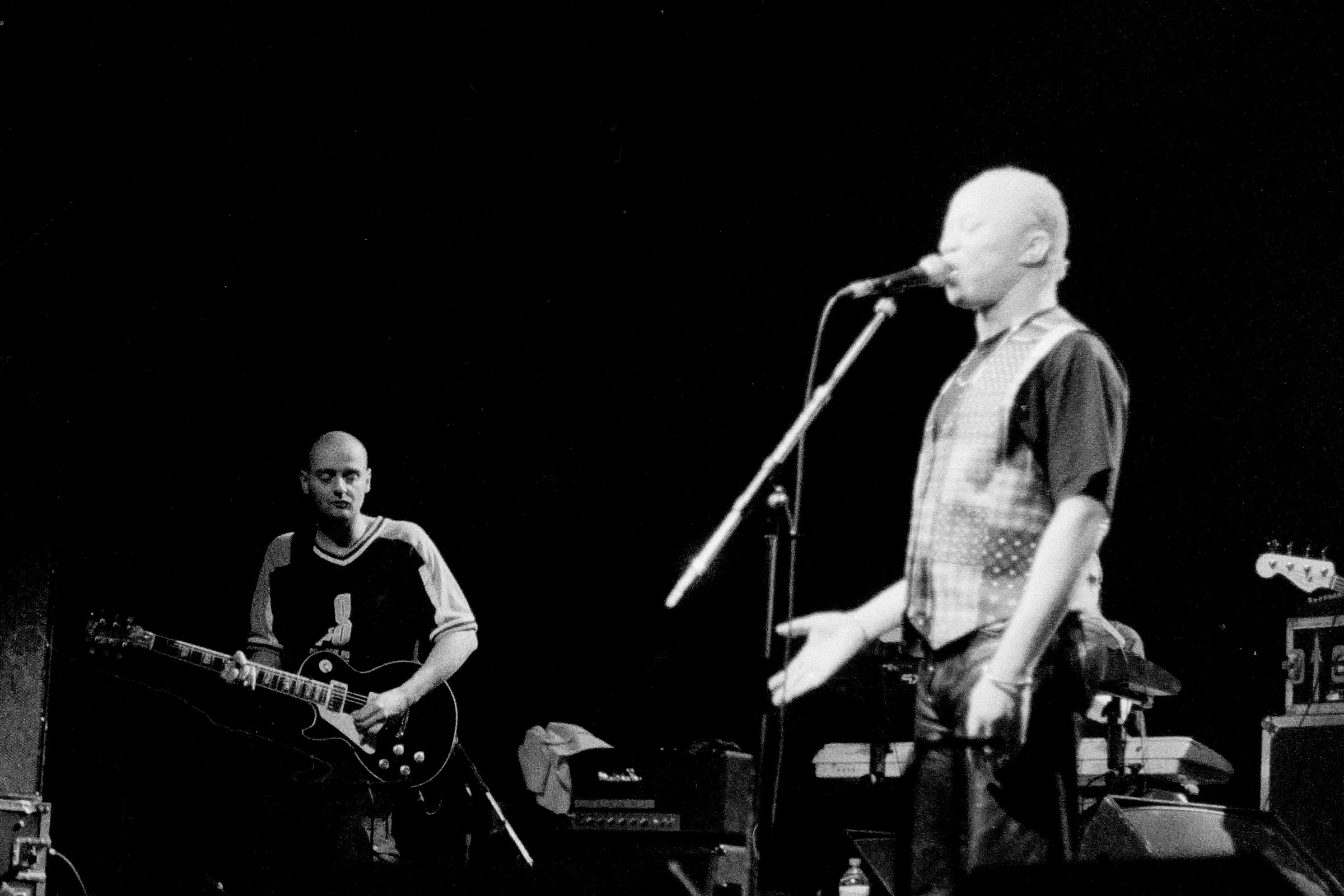 Concert photography — of Salif Keita — at L'Aeronef - Lille — (1999) - Image 7