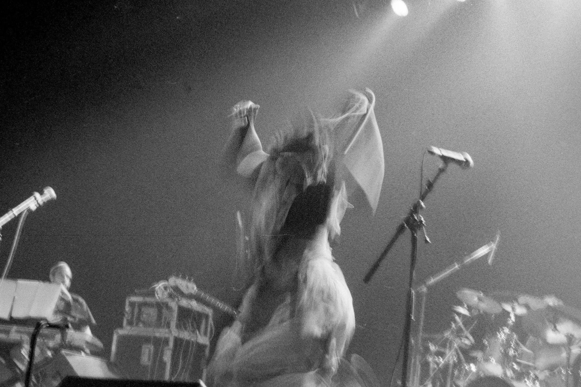 Concert photography — of Salif Keita — at L'Aeronef - Lille — (1999) - Image 11