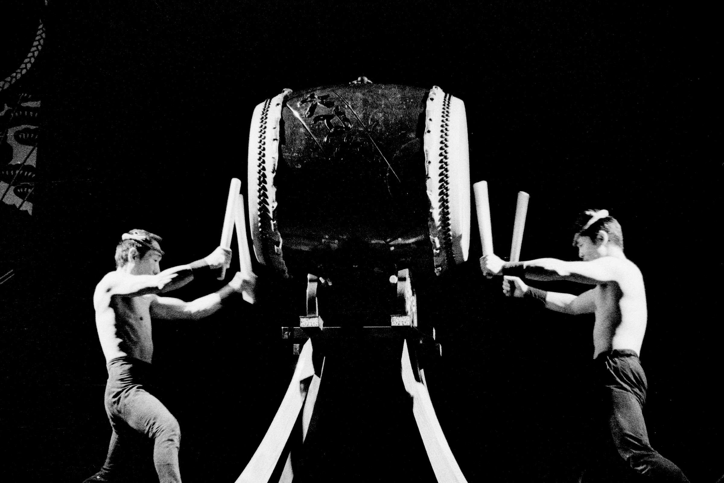 Concert photography — of Taiko Drum — at 1999 - L'Aeronef - Lille — (2023) - Image 8