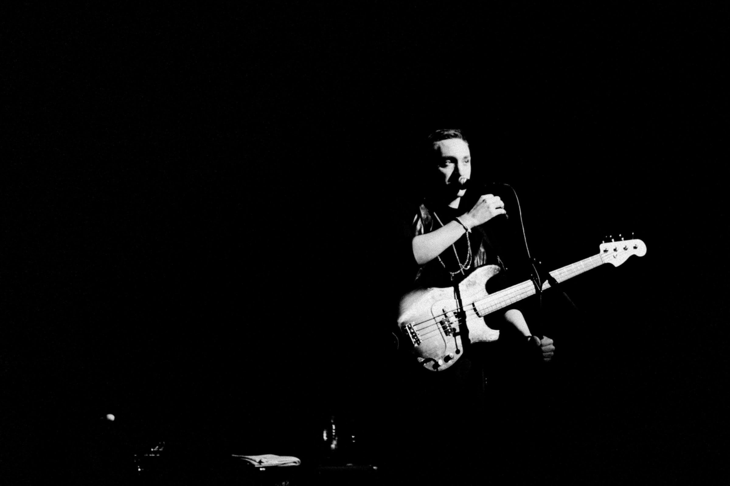 Concert photography — of The XX — at Le Grand Mix - Tourcoing — (2010) - Image 2