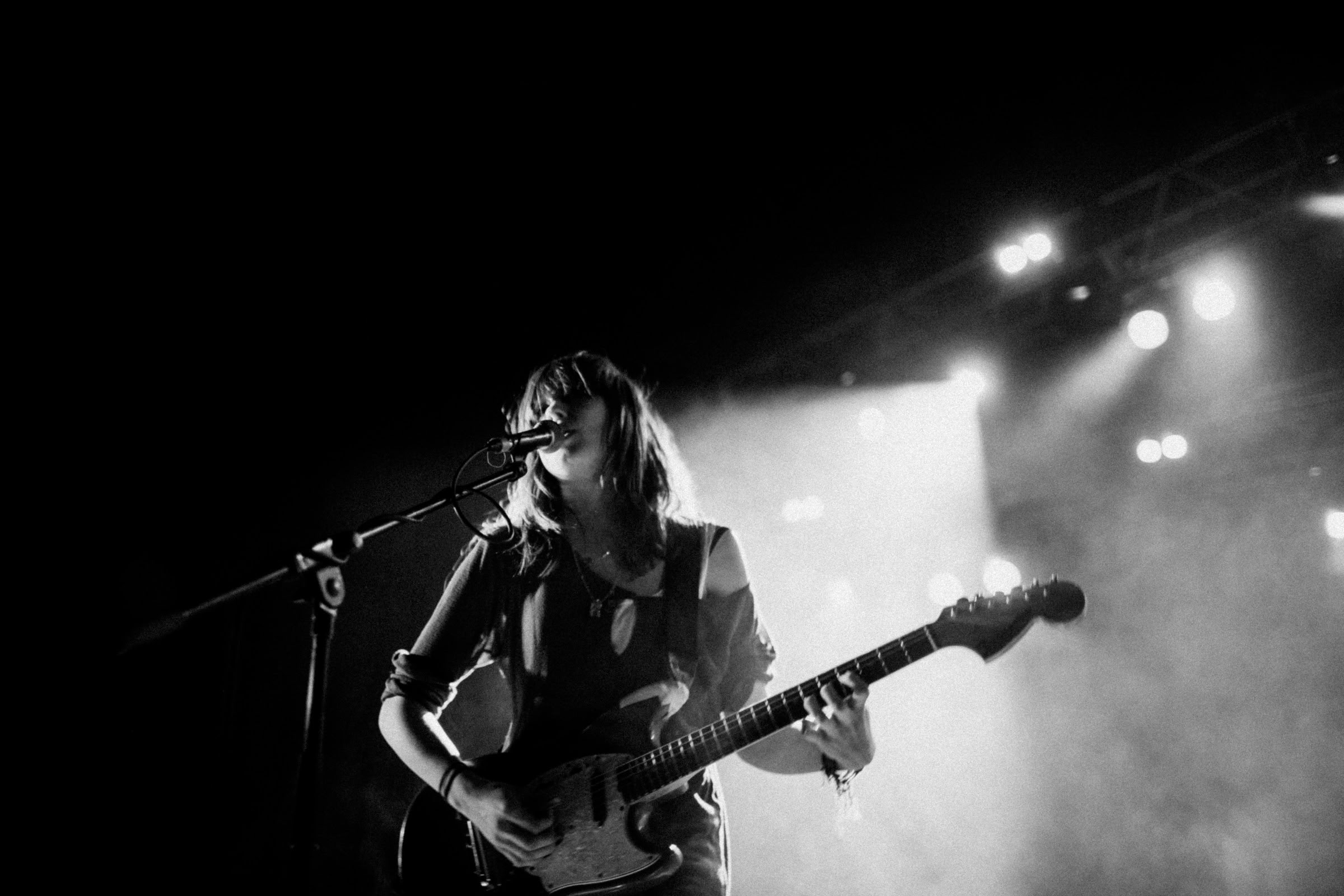 Concert photography — of Warpaint — at L'Aeronef - Lille — (2010) - Image 4