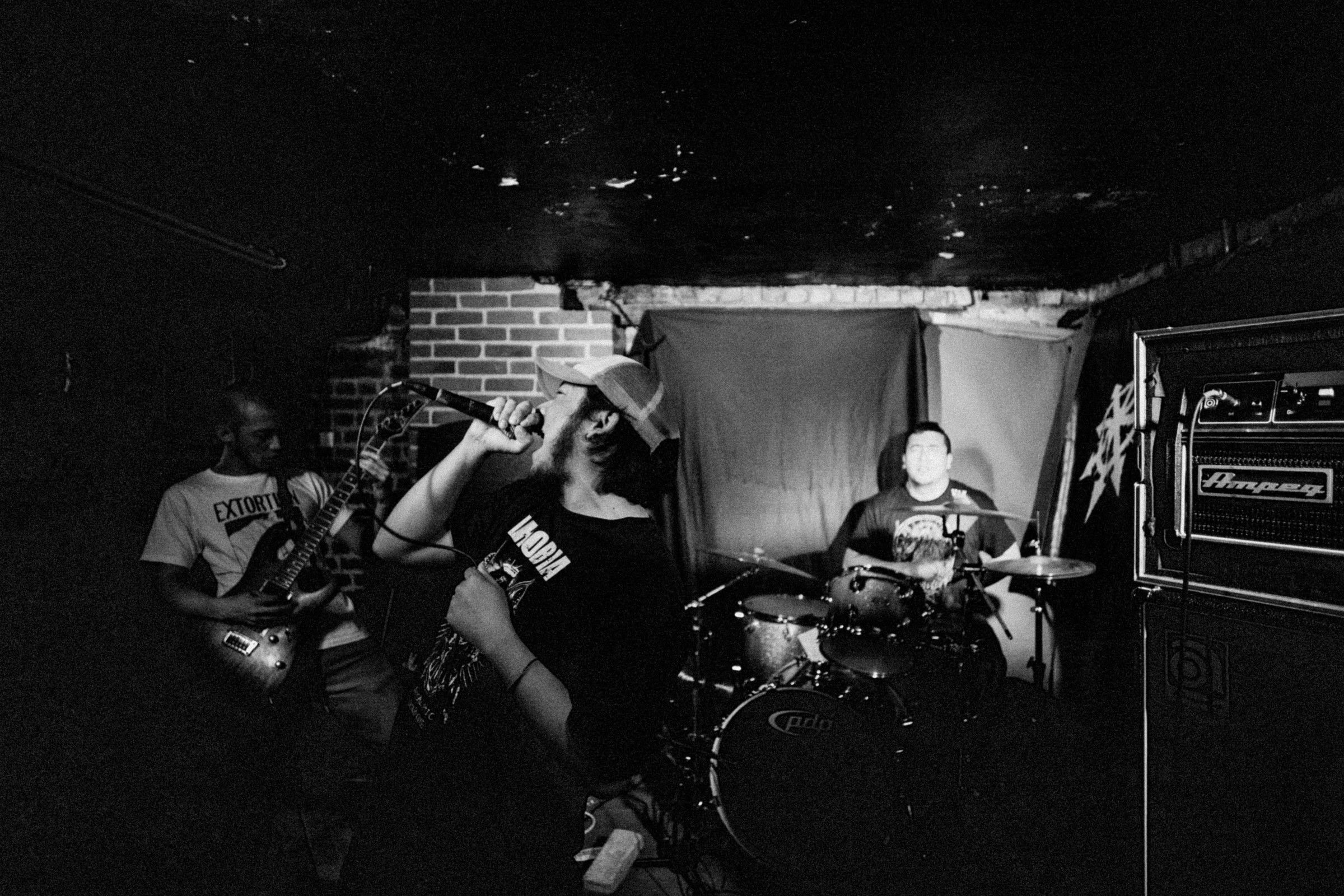 Concert photography — of Wormrot — at Kaotoxin - Lille — (2011) - Image 6