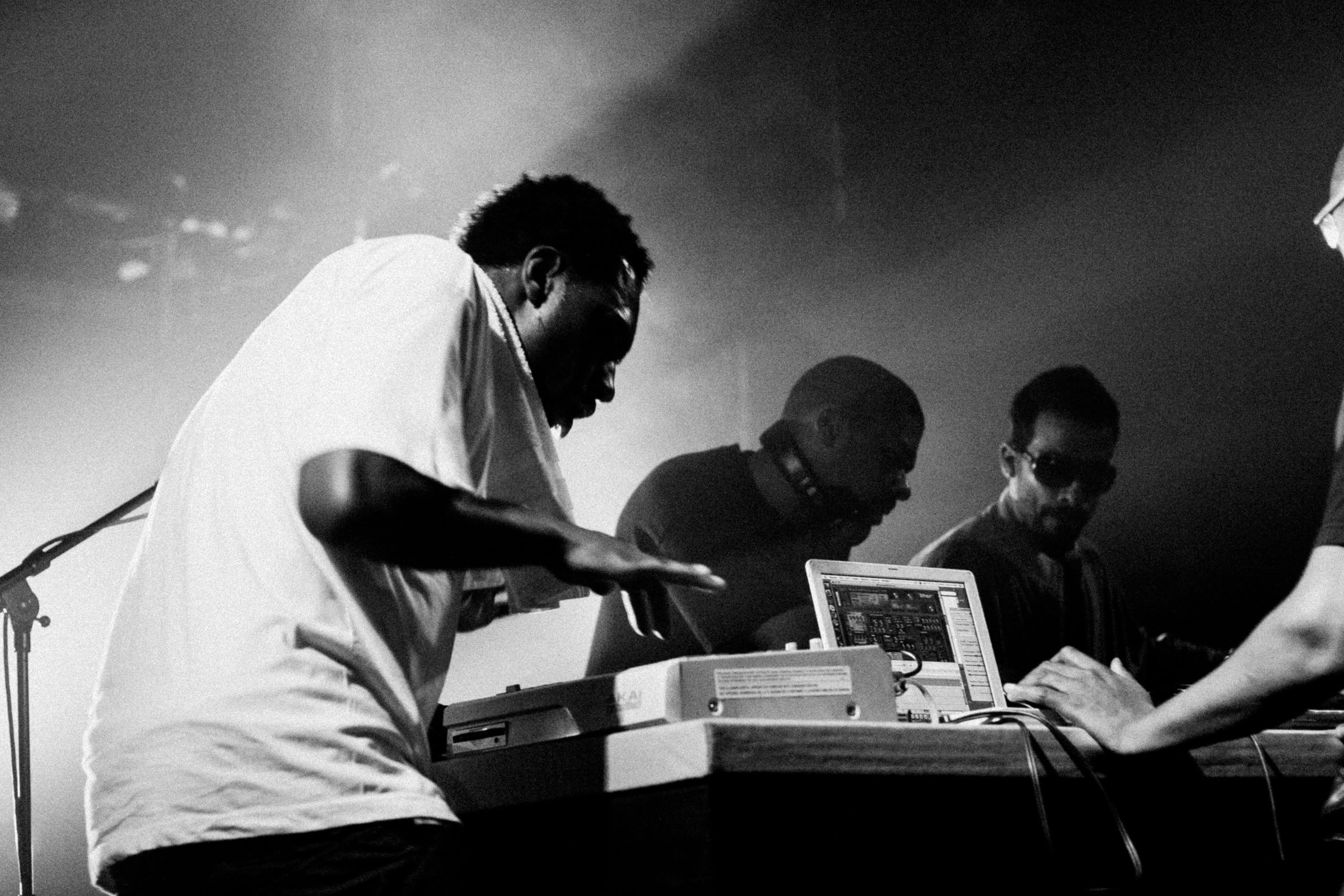 Concert photography — of Antipop Consortium — at Le Printemps de Bourges - Bourges — (2008) - Image 2