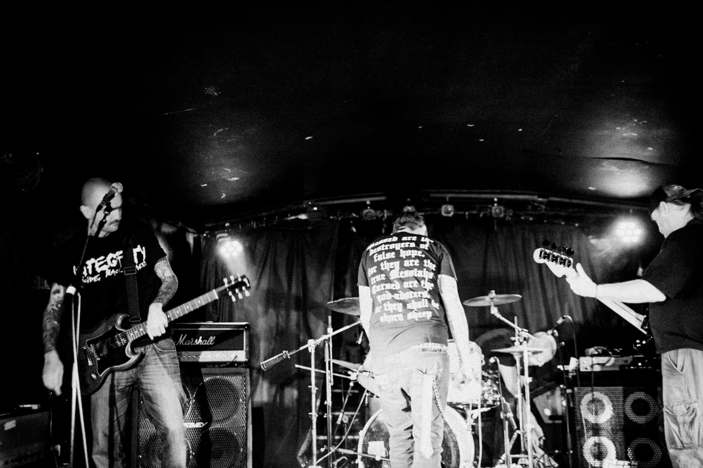 Concert photography — of Miserable Failure — at Kaotoxin Fest II - La Peniche - Lille — (2015) - Image 4