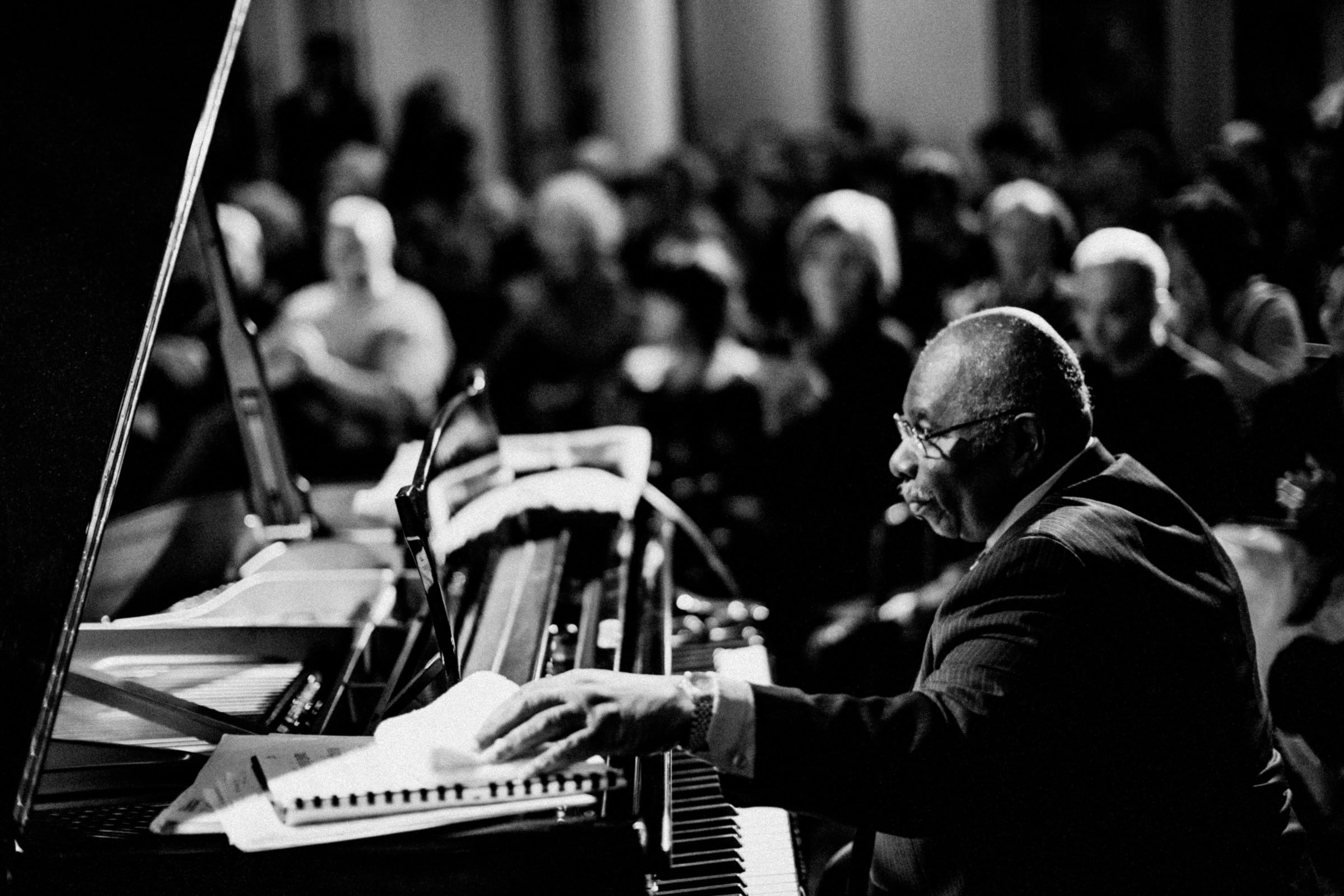 Concert photography — of Oliver Jones — at Jazzy Colors - Paris — (2008) - Image 14