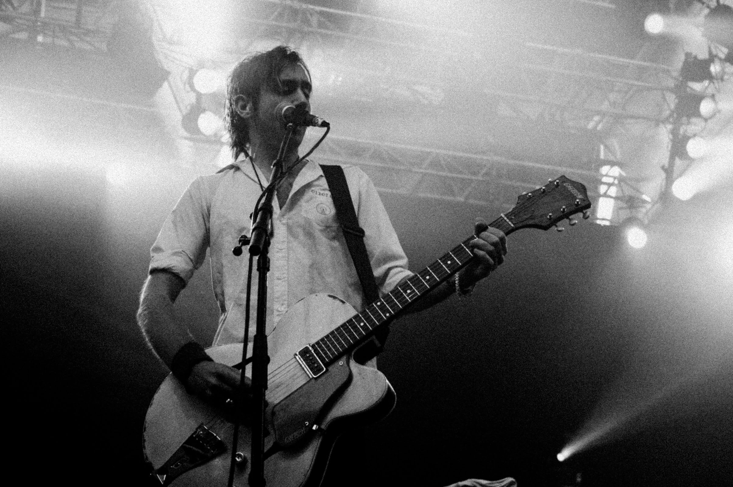 Concert photography — of Serrafin — at Festival Lille sud - Lille — (2004) - Image 2