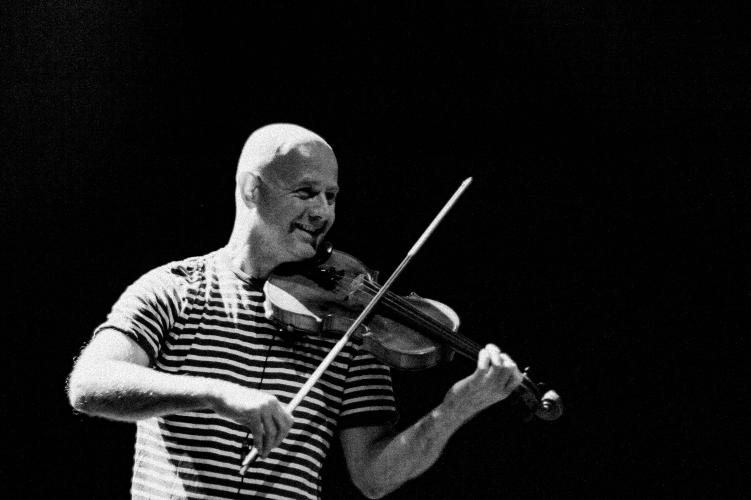 Concert photography — of The Hidden Cameras — at La Condition Publique - Roubaix — (2006) - Image 7