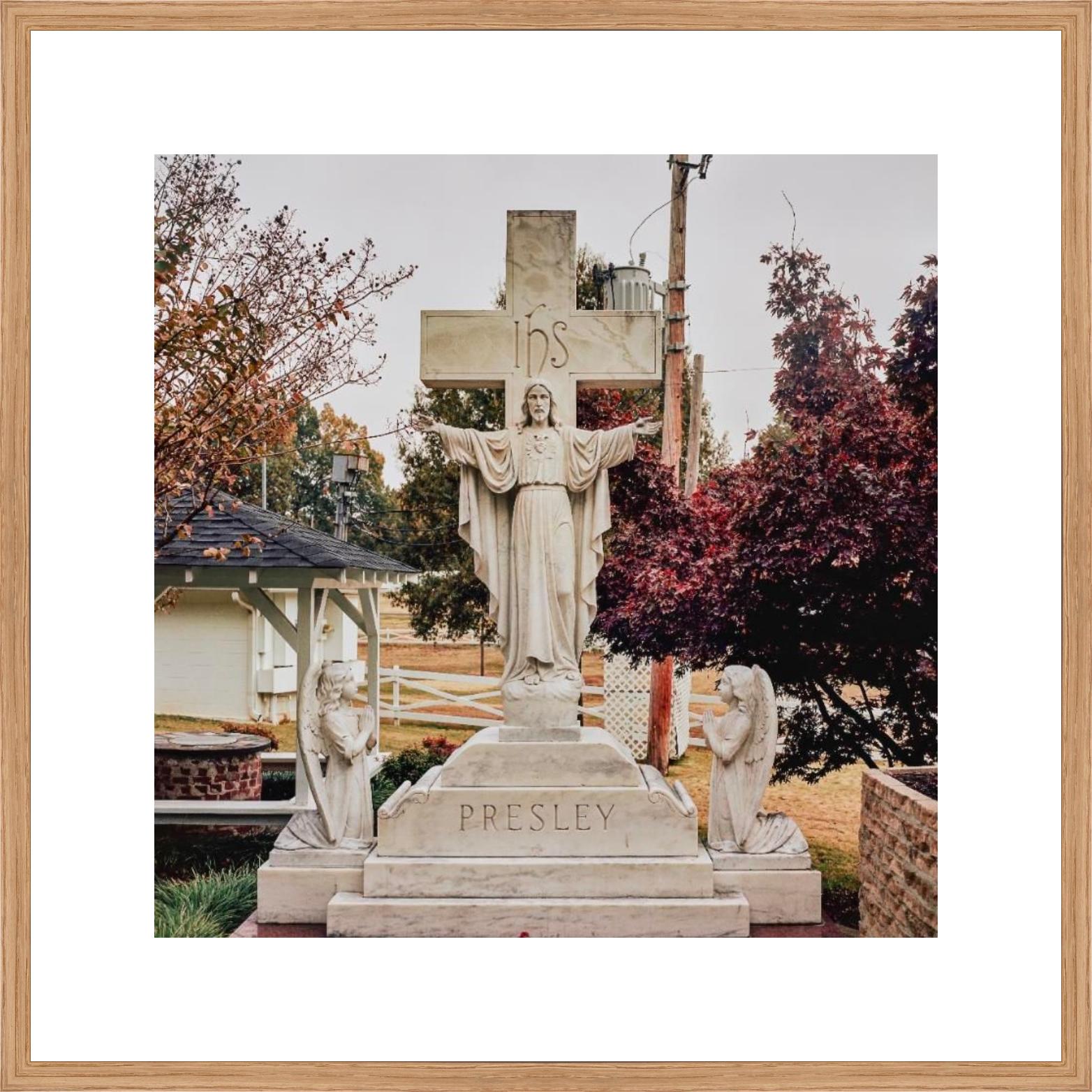Elvis’s tomb at Graceland, Memphis — Tennessee Moonshine series, photograph by Mathieu Drouet